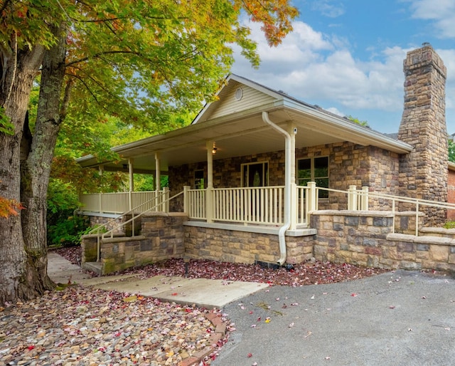 view of front of house featuring covered porch