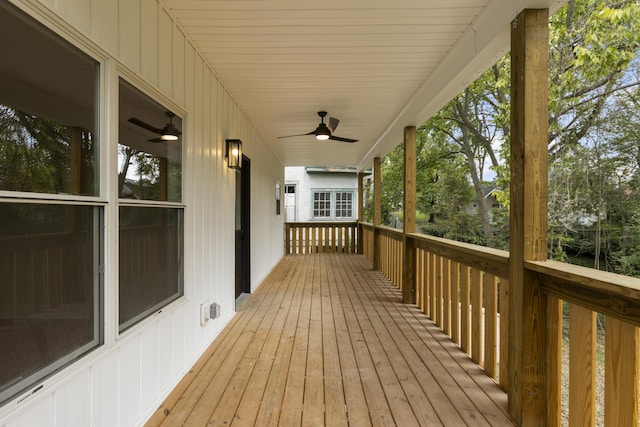 323 Conway St, Frankfort, KY 40601 - deck with ceiling fan