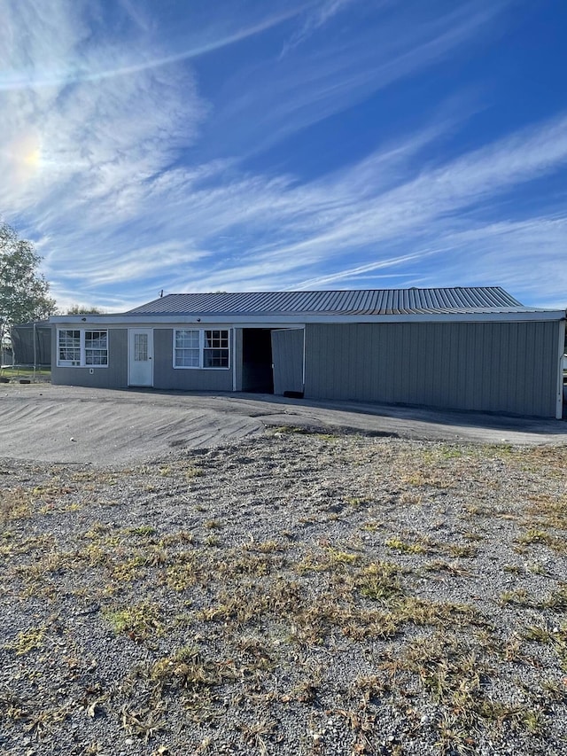 view of front of property with metal roof