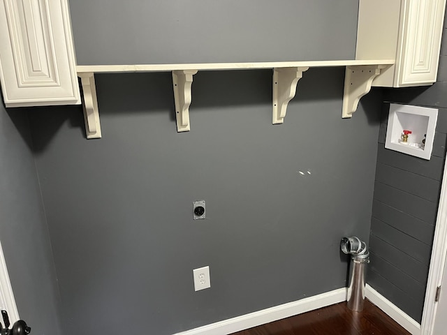 laundry room featuring cabinet space, dark wood-type flooring, electric dryer hookup, baseboards, and hookup for a washing machine