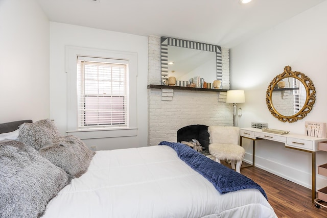 302 W High St, Lexington, KY 40507 - bedroom with wood finished floors and baseboards