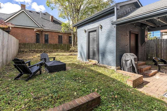 302 W High St, Lexington, KY 40507 - view of yard featuring a patio area