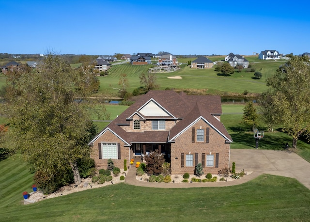 view of front of house featuring a front yard