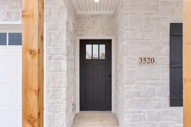 view of property entrance