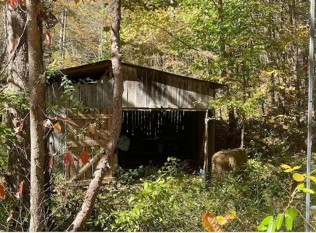 view of outbuilding