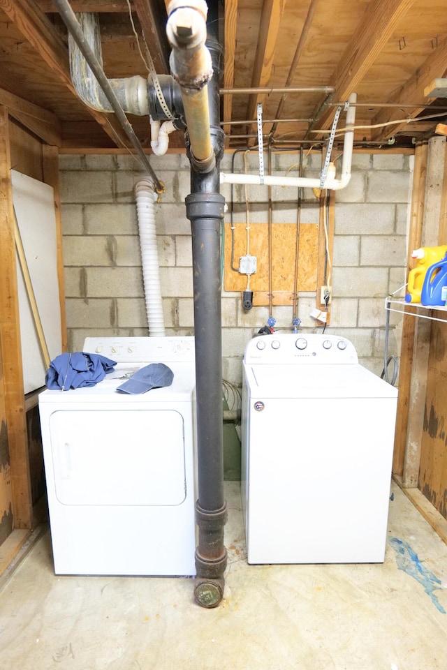 laundry area featuring washer and dryer