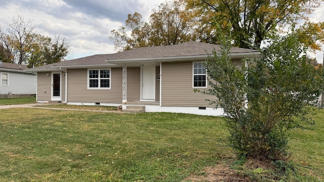 view of front of house with a front lawn