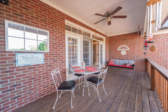 deck with ceiling fan