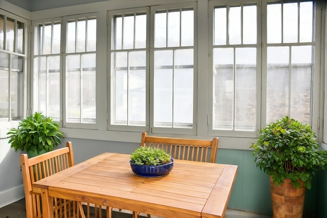 view of sunroom / solarium