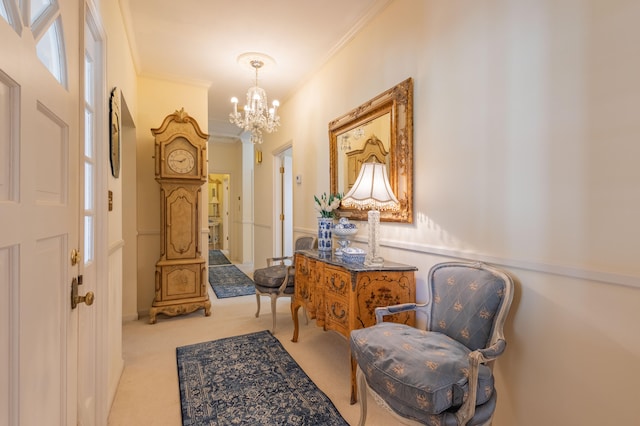 living area featuring light carpet, crown molding, and an inviting chandelier