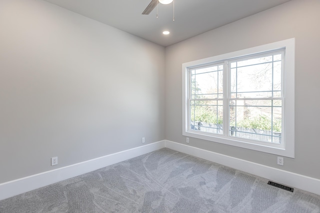 2528 Leland Ln, Lexington, KY 40503 - carpeted empty room featuring baseboards, a ceiling fan, and recessed lighting