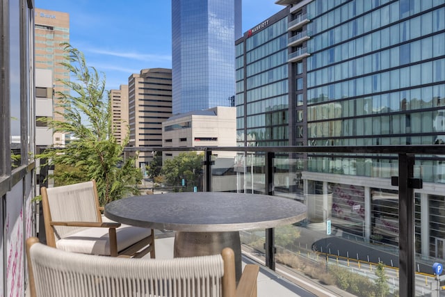 106 W Vine St Unit 407, Lexington, KY 40507 - balcony featuring a city view