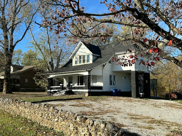 view of front of property with covered porch