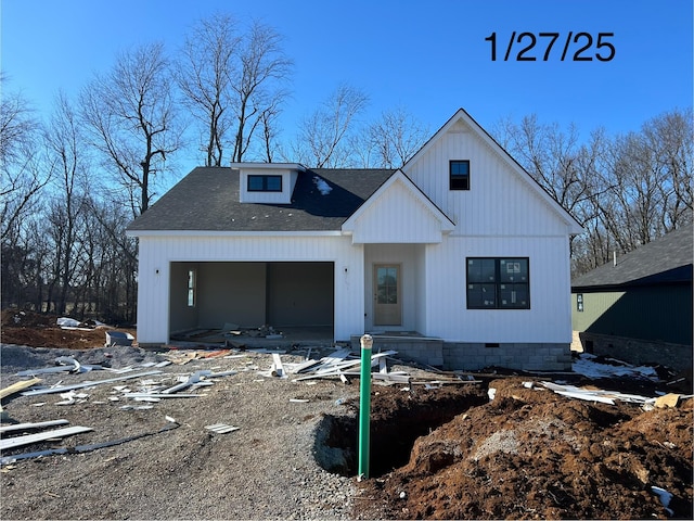 view of modern farmhouse