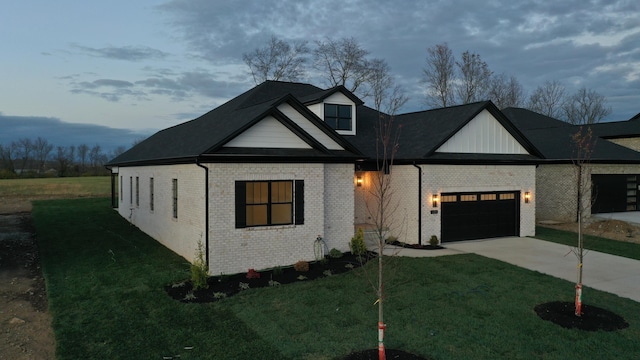 view of front of house with a front lawn