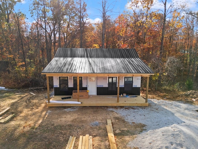 view of front of property