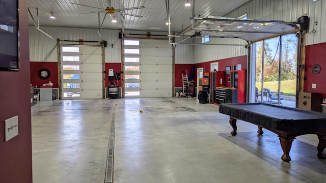 garage featuring ceiling fan