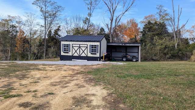 view of outdoor structure featuring a yard