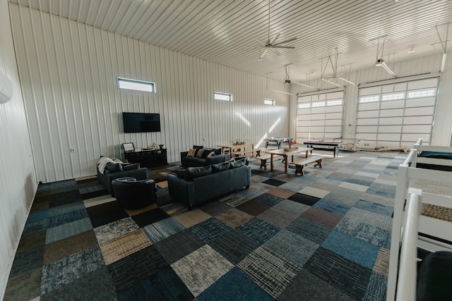 garage featuring ceiling fan