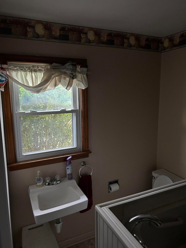 bathroom featuring sink