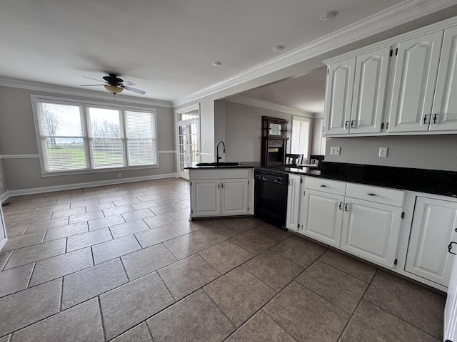 kitchen featuring a sink, ceiling fan, a peninsula, ornamental molding, and black dishwasher
