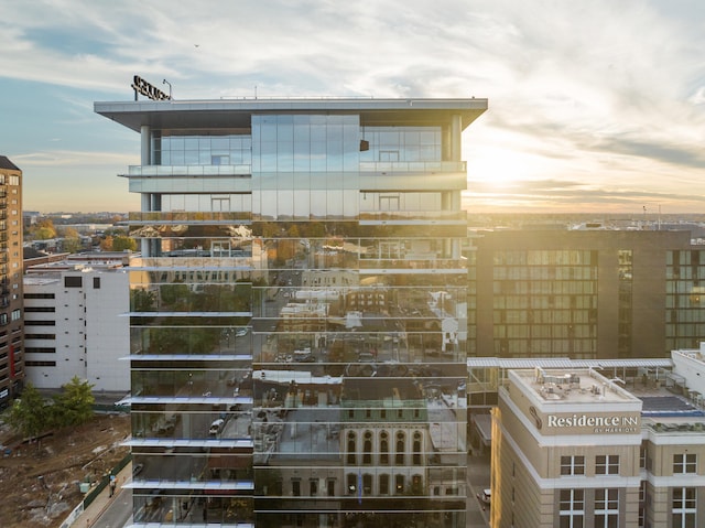 103 S Limestone St Unit 1020, Lexington, KY 40507 - property at dusk featuring a city view