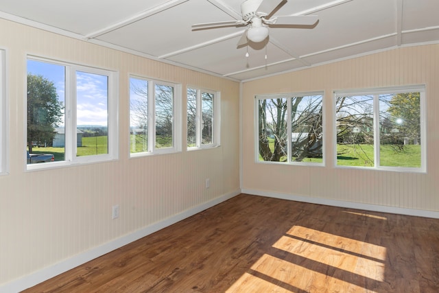 unfurnished sunroom with vaulted ceiling and ceiling fan