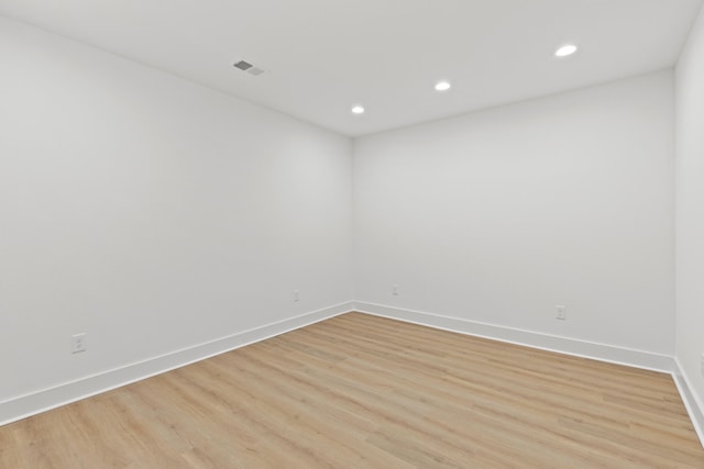 empty room featuring light hardwood / wood-style floors