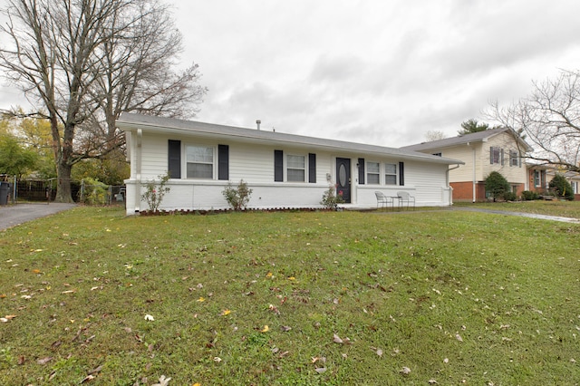 view of front of house with a front yard