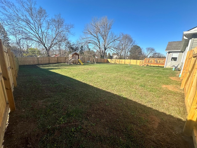 view of yard featuring a playground