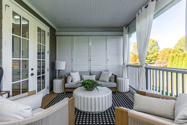 view of sunroom / solarium