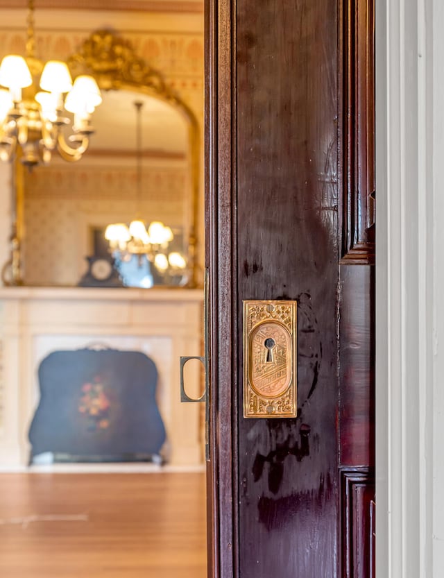 details featuring an inviting chandelier