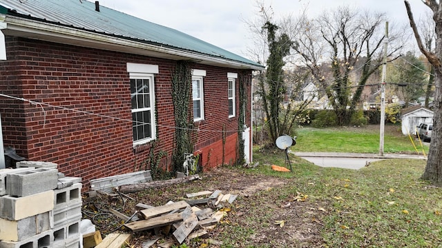 view of side of property