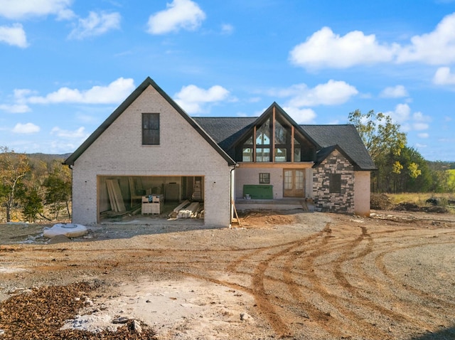 view of front facade featuring a garage