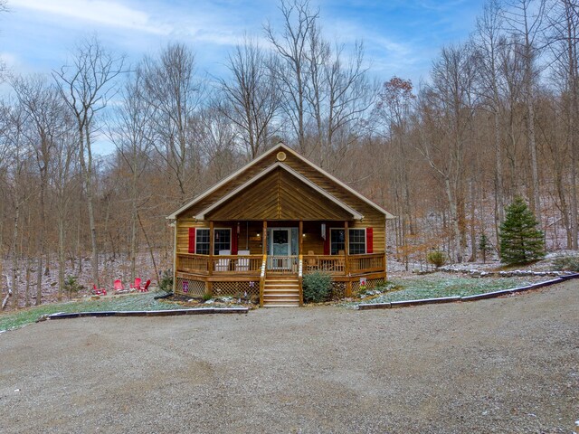 view of front of house featuring a porch