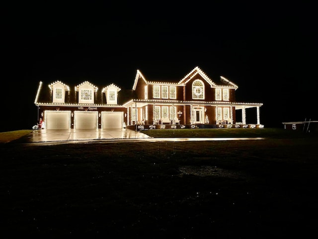 view of front of house featuring a garage