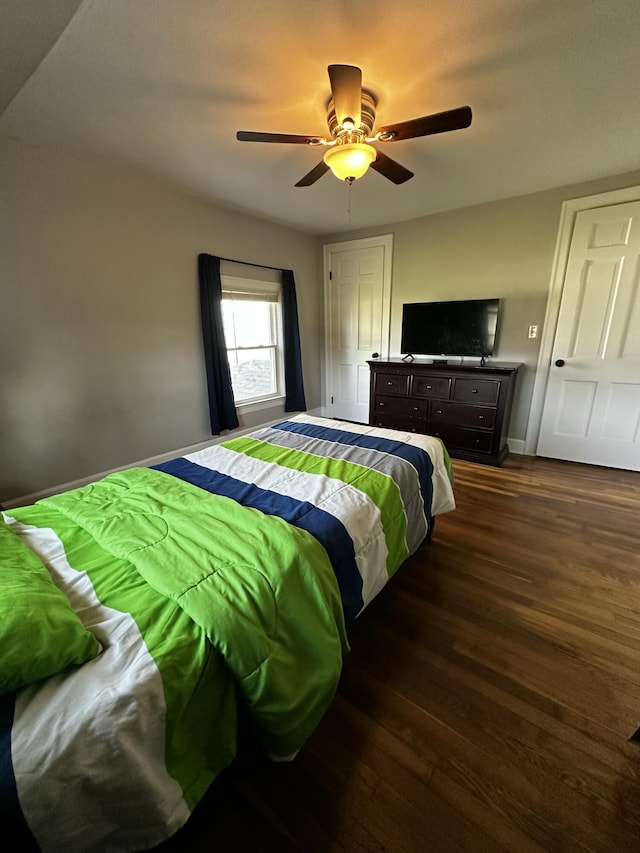 2458 High Bridge Rd, Lancaster, KY 40444 - bedroom with wood finished floors, a ceiling fan, and baseboards