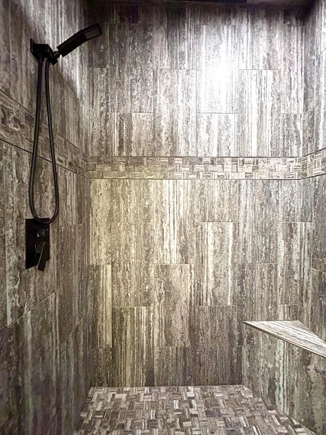 room details featuring walk in shower