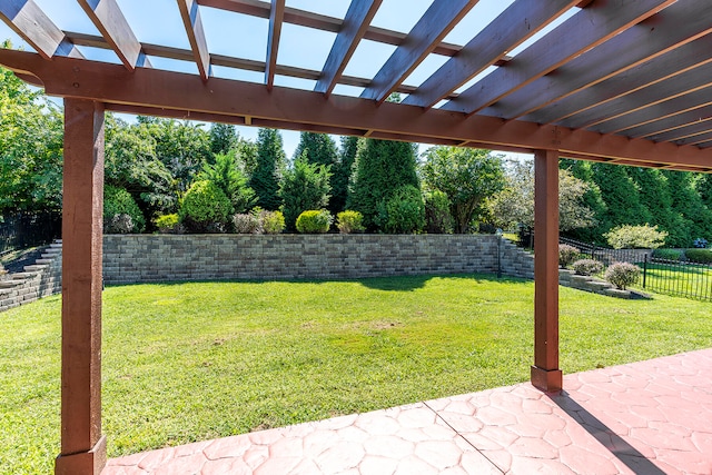 view of yard with a patio