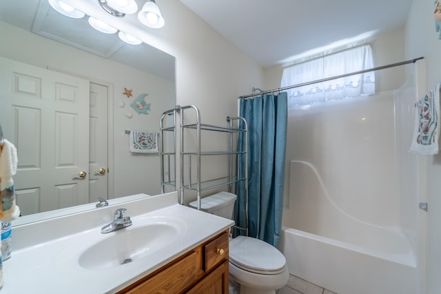 full bathroom featuring tile patterned floors, vanity, shower / bath combo, and toilet