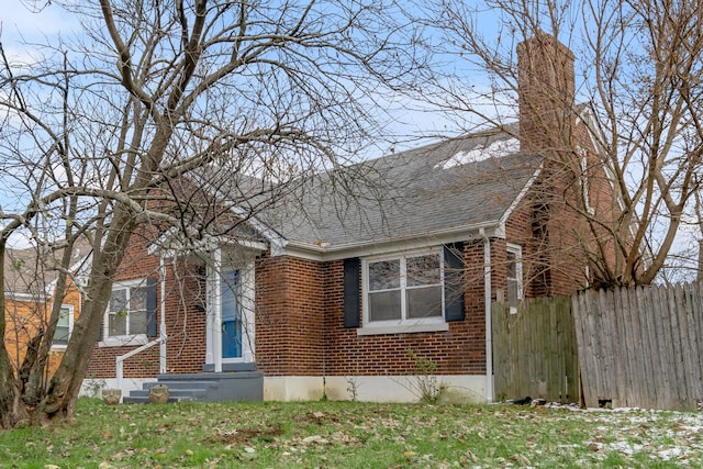 view of front of property