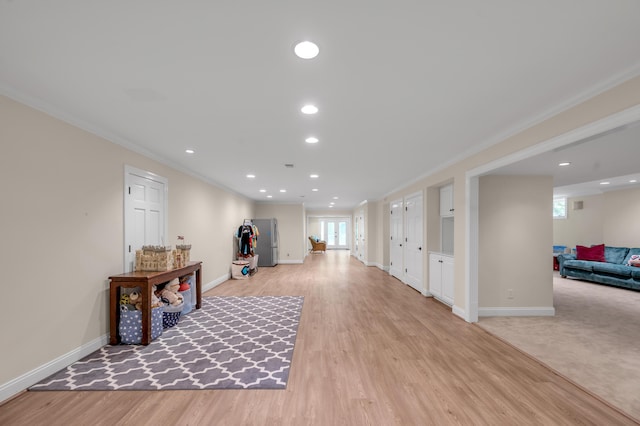 1821 Delong Rd, Lexington, KY 40515 - interior space featuring crown molding, light wood finished floors, recessed lighting, and baseboards