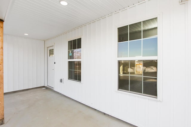 exterior space featuring a porch