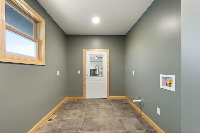 330 Duncan St, Somerset, KY 42501 - washroom featuring laundry area, visible vents, baseboards, dark tile patterned floors, and washer hookup