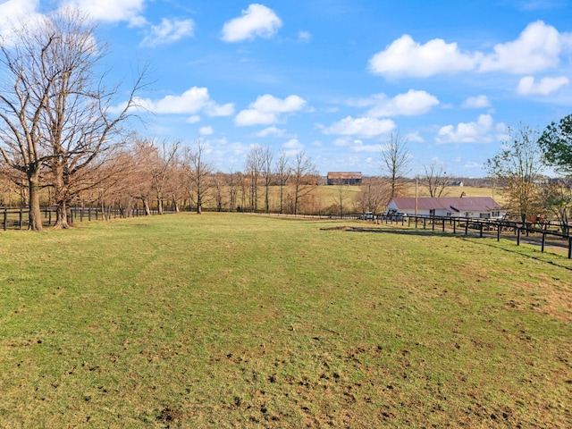 view of yard featuring a rural view