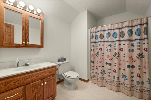 bathroom featuring a shower with curtain, vanity, lofted ceiling, and toilet