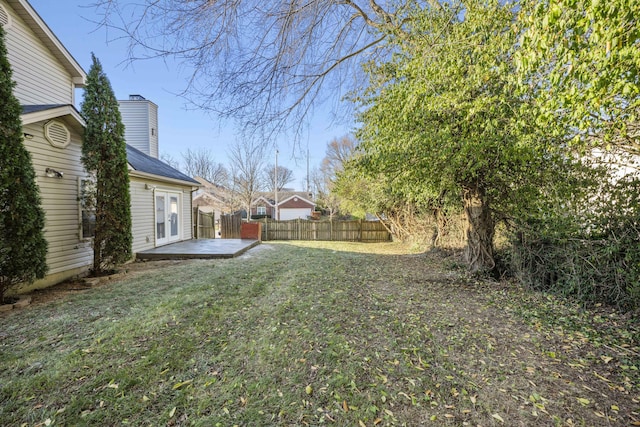 view of yard with a patio