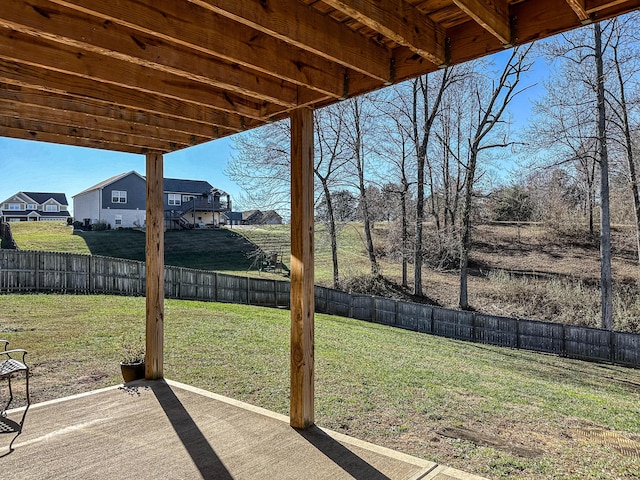 view of yard featuring a patio area