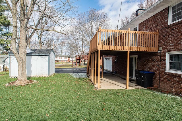 211 Tecumseh Trl, Frankfort, KY 40601 - view of green lawn with a shed, a patio, and a deck