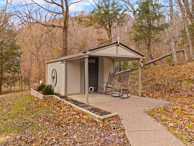 view of outbuilding